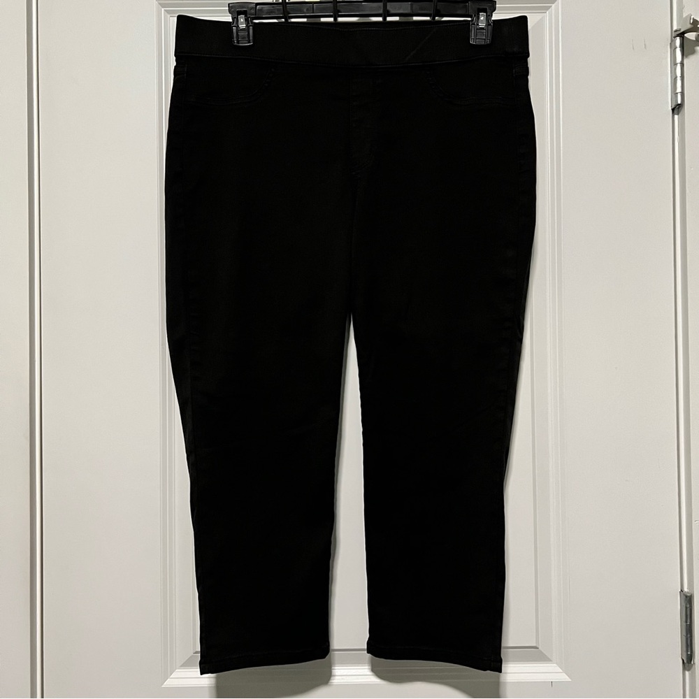 Sonoma Black Capri Jeggings